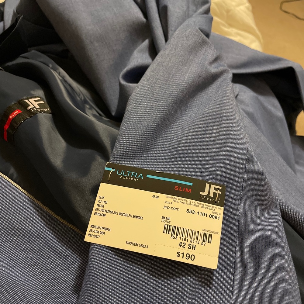 J Ferrar slim suit - Picture 2 of 2